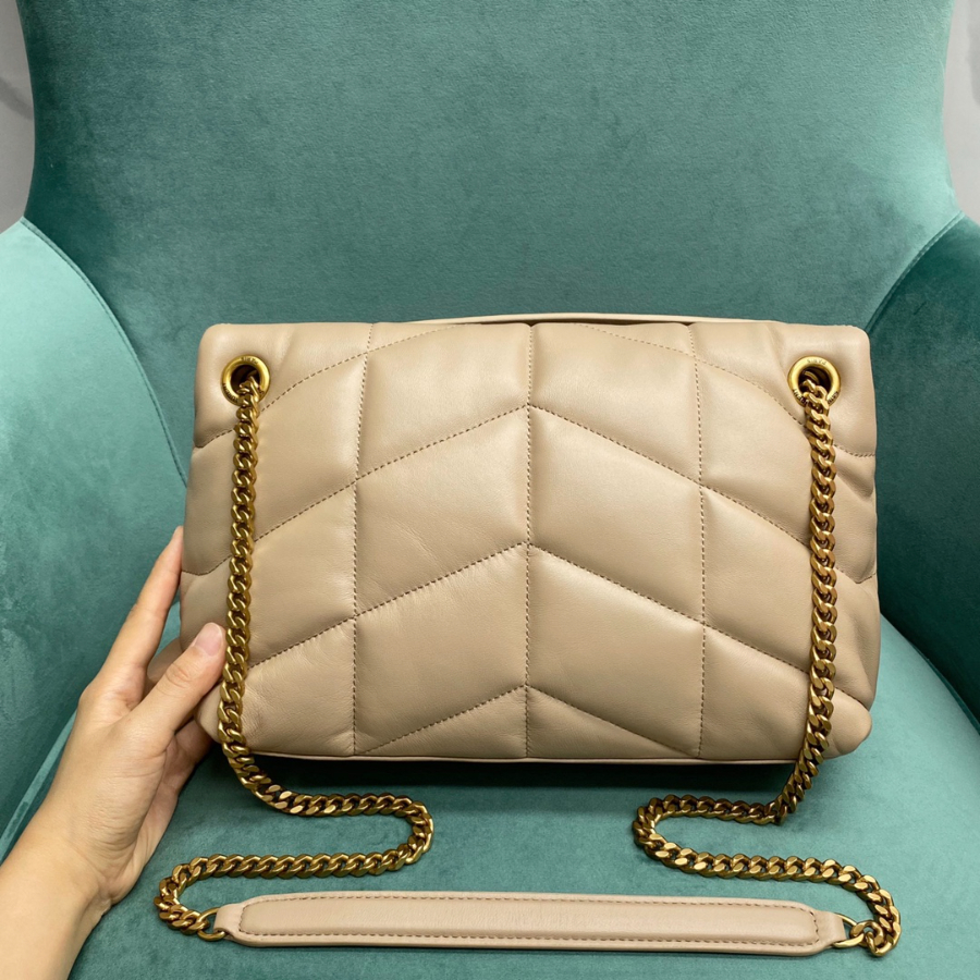 생로랑 나파 퀼팅 가죽 소재 PUFFER 스몰 577476 281118cm 다크 베이지2.jpg