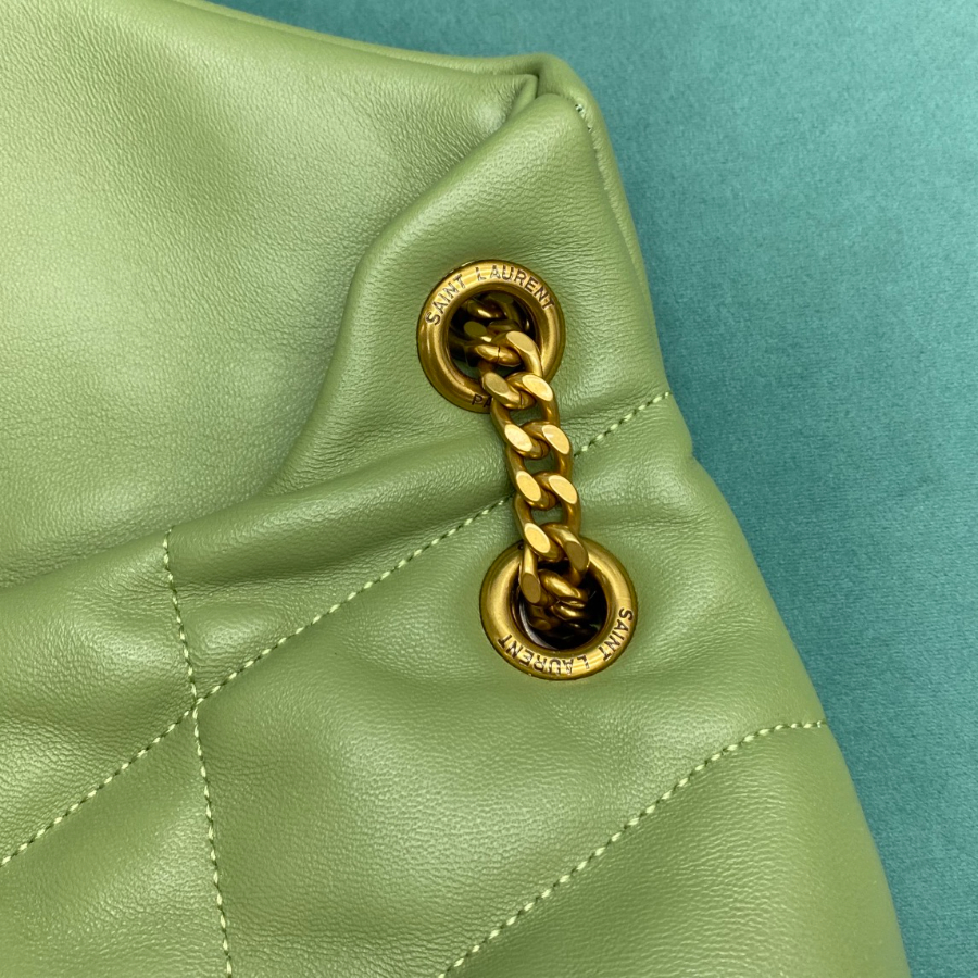 생로랑 나파 퀼팅 가죽 소재 PUFFER 스몰 577476 281118cm 라이트 그린8.jpg