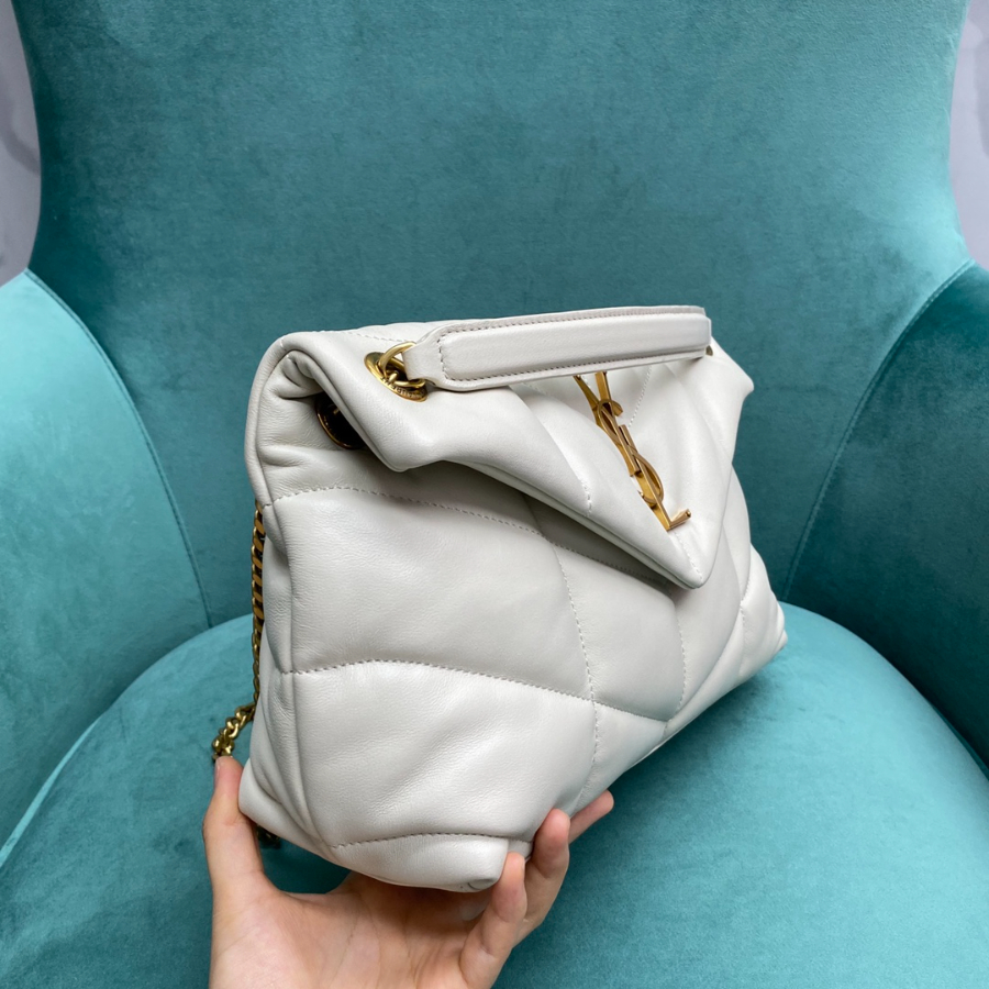 생로랑 나파 퀼팅 가죽 소재 PUFFER 스몰 577476 281118cm 라이트 베이지3.jpg