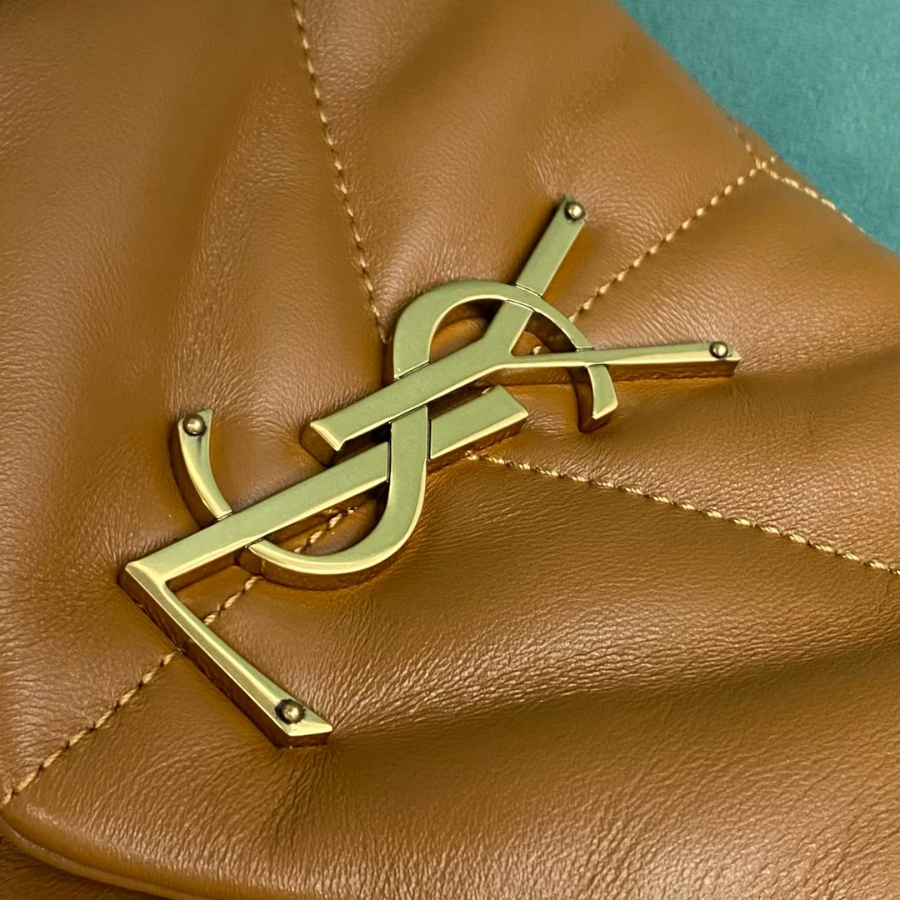 생로랑 나파 퀼팅 가죽 소재 PUFFER 스몰 577476 281118cm 브라운5.jpg