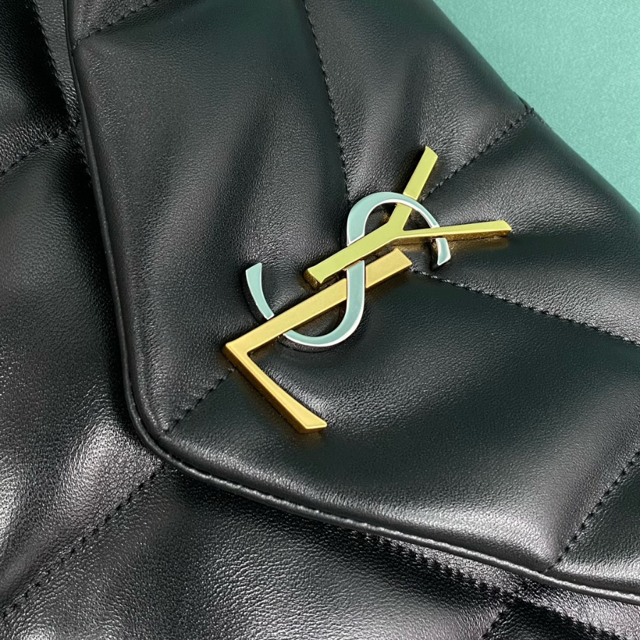 생로랑 나파 퀼팅 가죽 소재 PUFFER 스몰 577476 281118cm 블랙 배색로고5.jpg