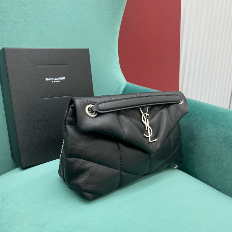 생로랑 나파 퀼팅 가죽 소재 PUFFER 스몰 577476 281118cm 블랙 은장3.jpg