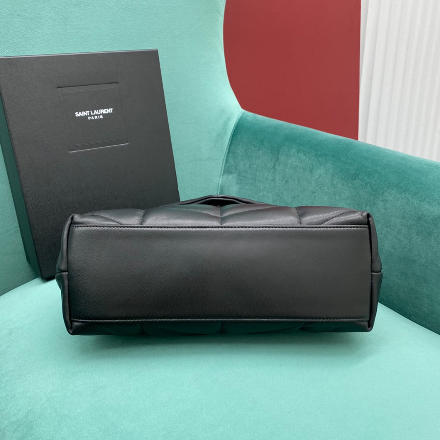 생로랑 나파 퀼팅 가죽 소재 PUFFER 스몰 577476 281118cm 블랙 은장4.jpg