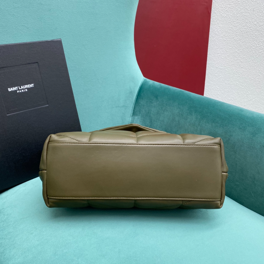 생로랑 나파 퀼팅 가죽 소재 PUFFER 스몰 577476 281118cm 올리브4.jpg