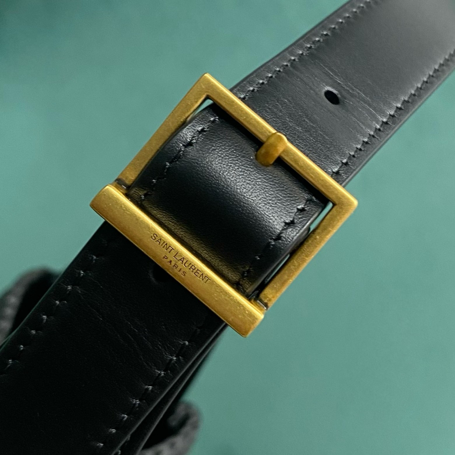 생로랑 라피아 및 가죽 소재의 유연한 le 5 A 7 스몰백 823812 23225cm 블랙08.jpg