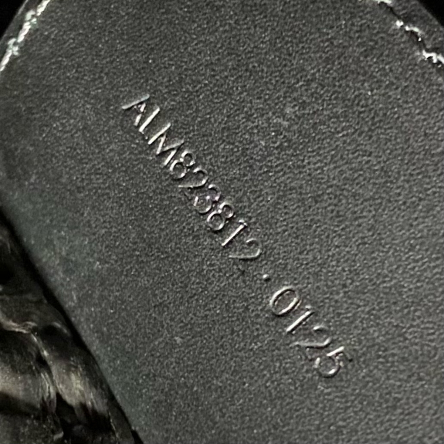 생로랑 라피아 및 가죽 소재의 유연한 le 5 A 7 스몰백 823812 23225cm 블랙09.jpg