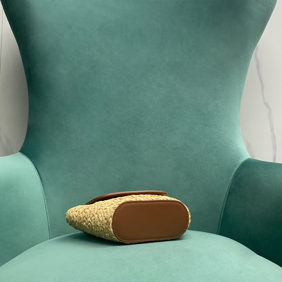 생로랑 라피아 및 빈티지 베지터블 태닝 가죽 소재의 MANON 미니 백 774269 23612cm4.jpg