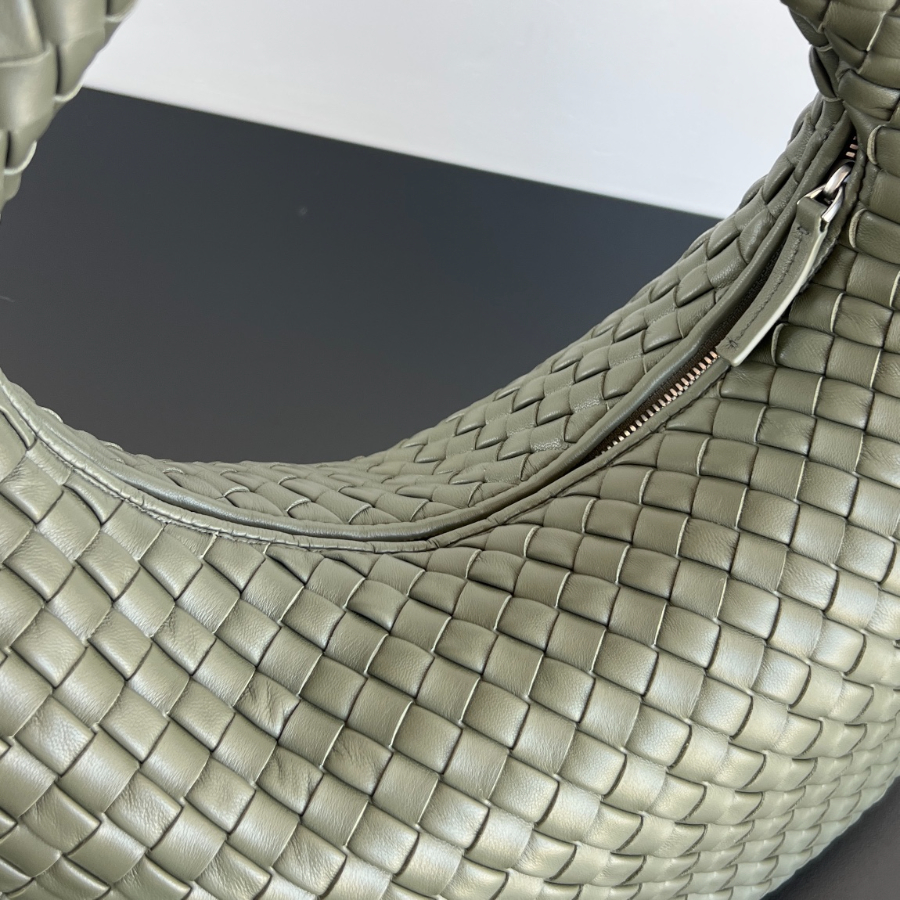 보테가베네타 베네타숄더백5.jpg