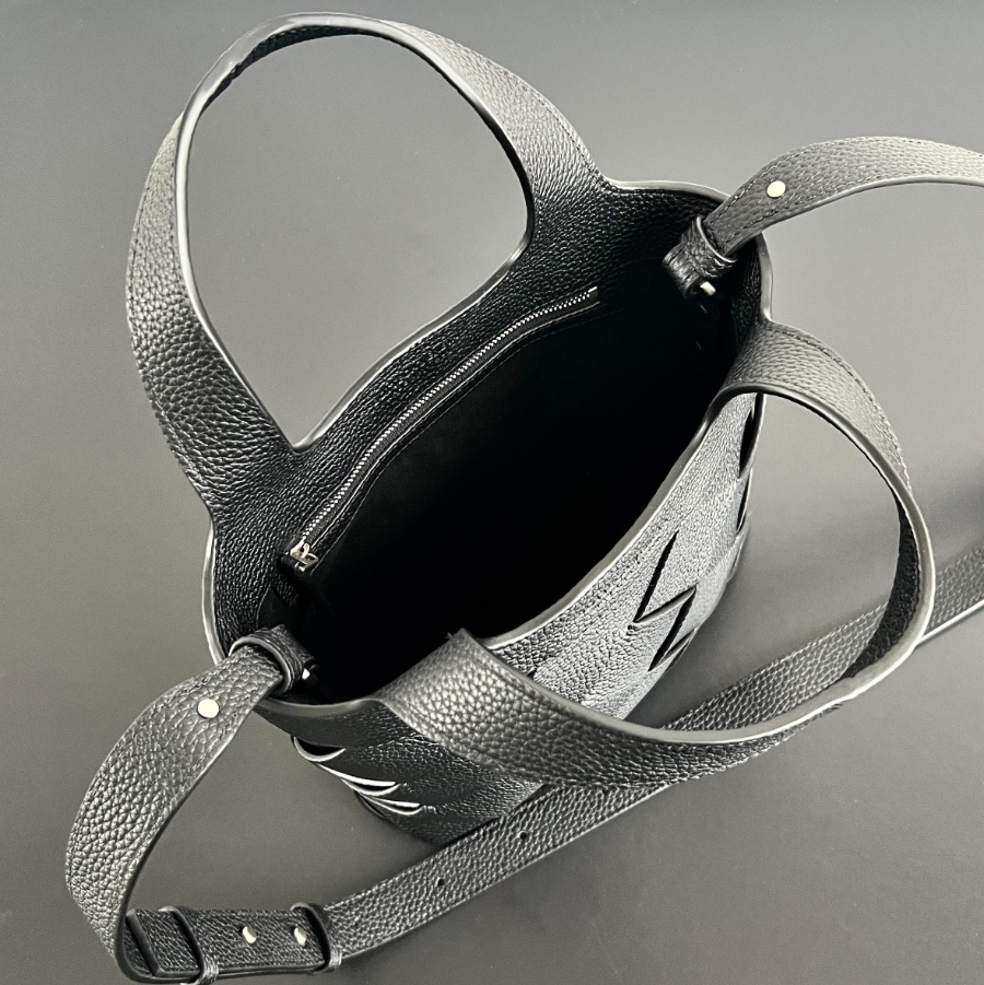 보테가베네타 스몰디아고토트백5.jpg