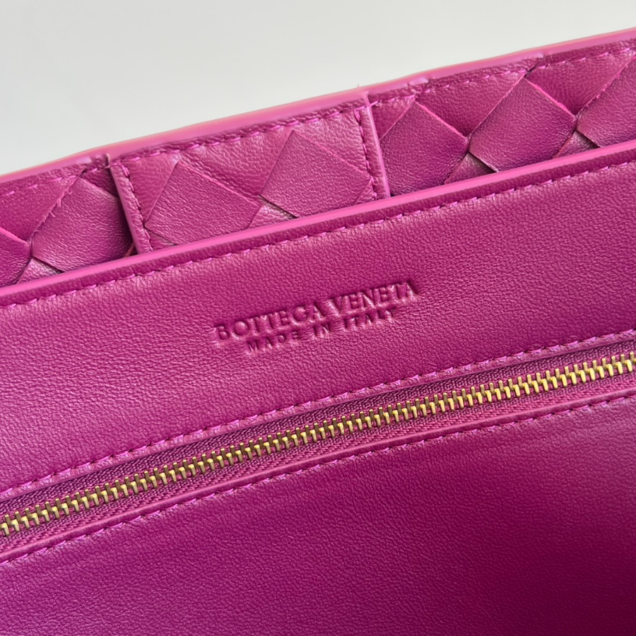 보테가베네타 안디아모라지8.jpg