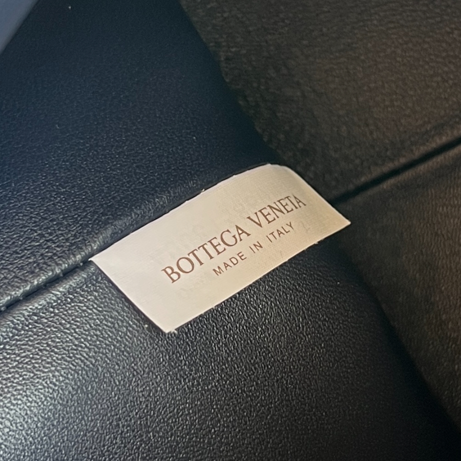 보테가베네타 월리스핸드백9.jpg