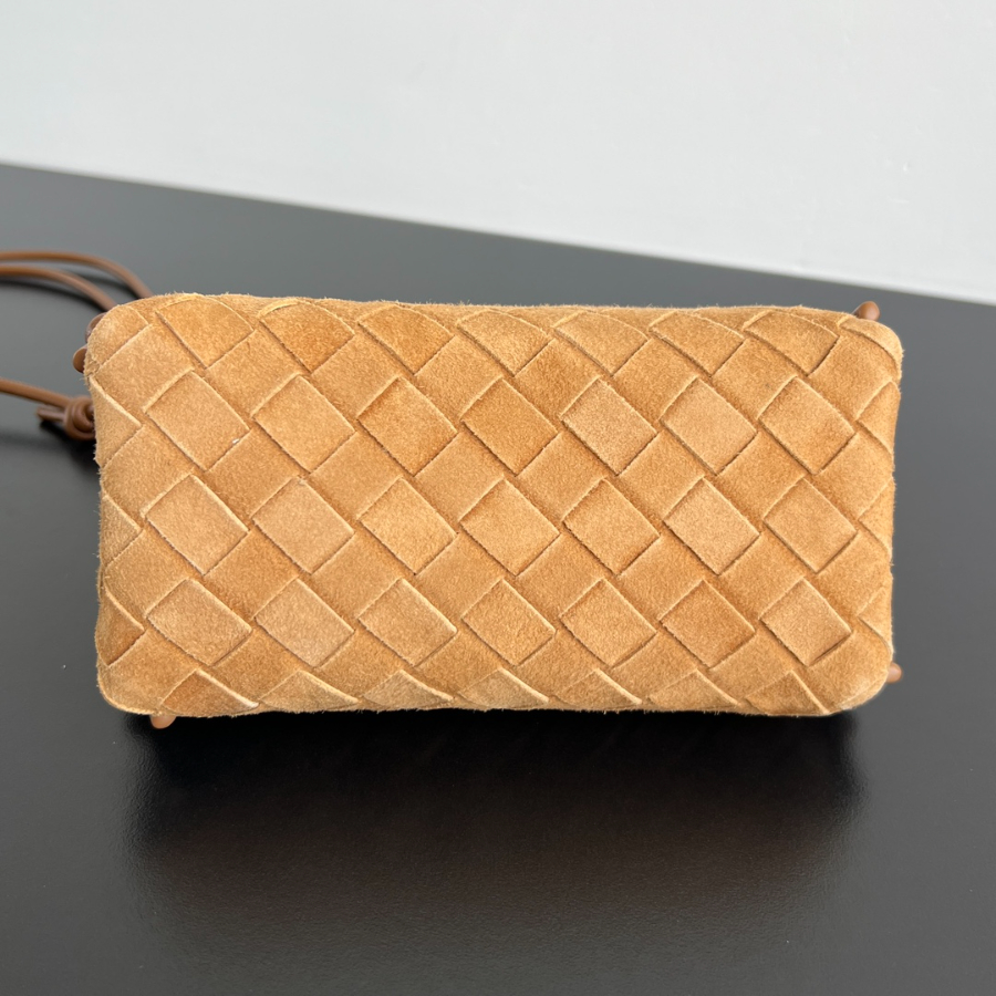 보테가베네타 콘서트파우치3.jpg