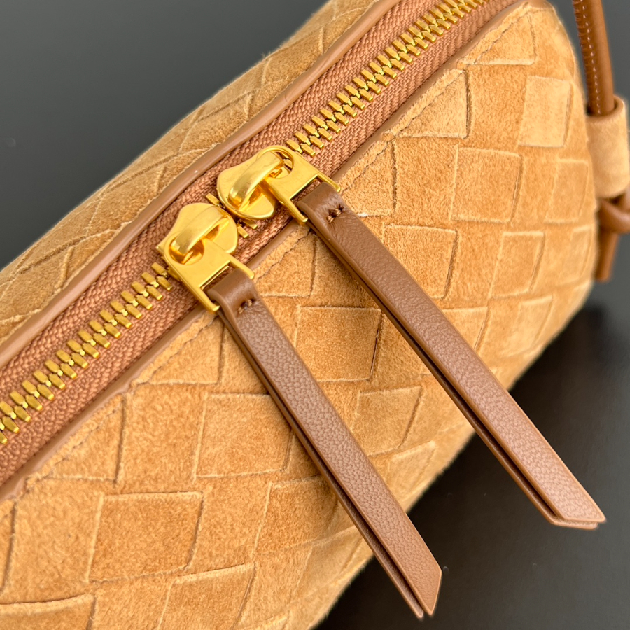 보테가베네타 콘서트파우치7.jpg