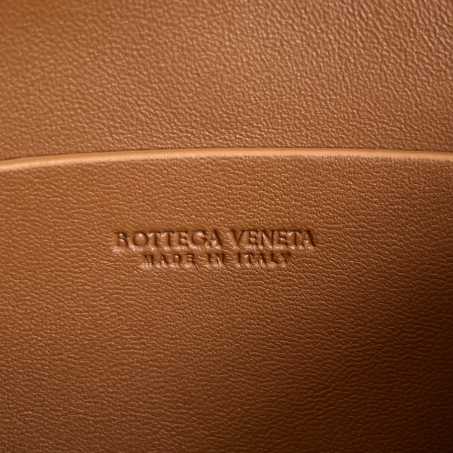 보테가베네타 콘서트파우치8.jpg