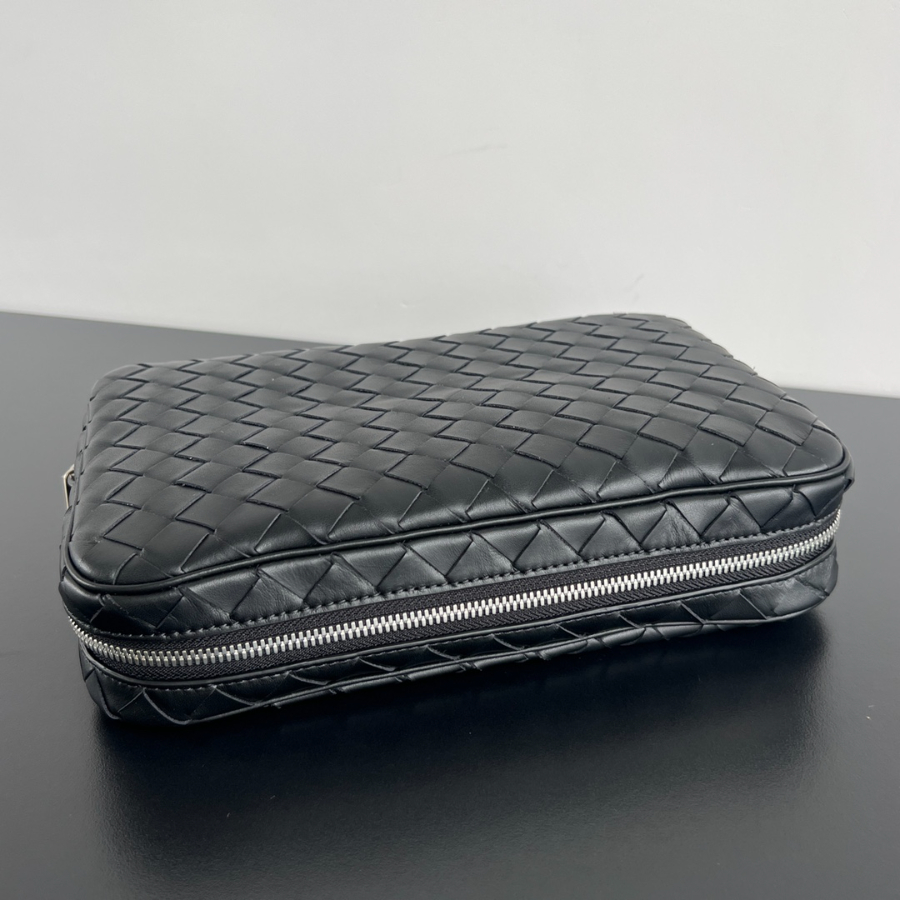 보테가베네타 클러치5.jpg