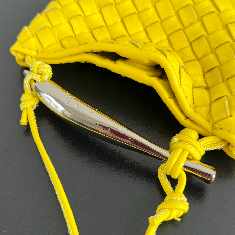 보테가베네타 사르딘미니크로스백6.jpg