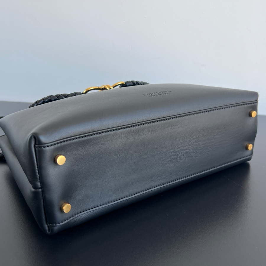 보테가베네타 안디아모미디엄탑핸들백4.jpg