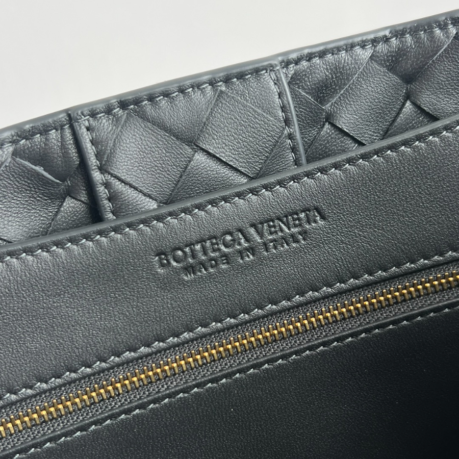 보테가베네타 안디아모미디엄토트백8.jpg