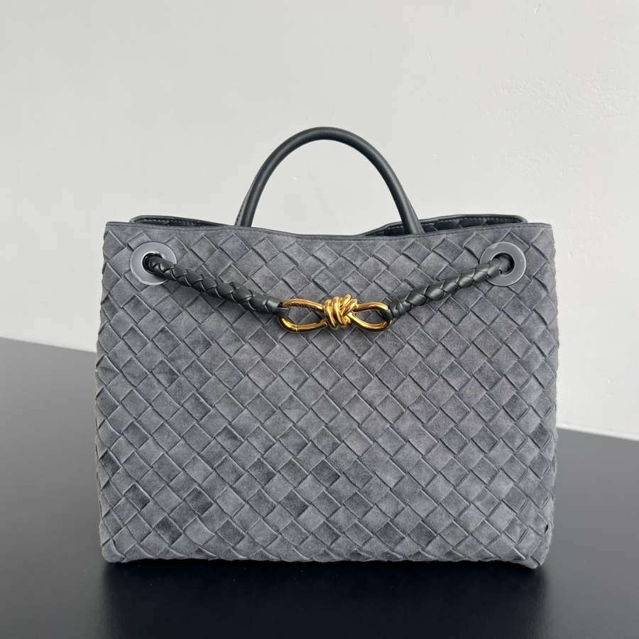 보테가베네타 안디아모미디엄토트백1.jpg