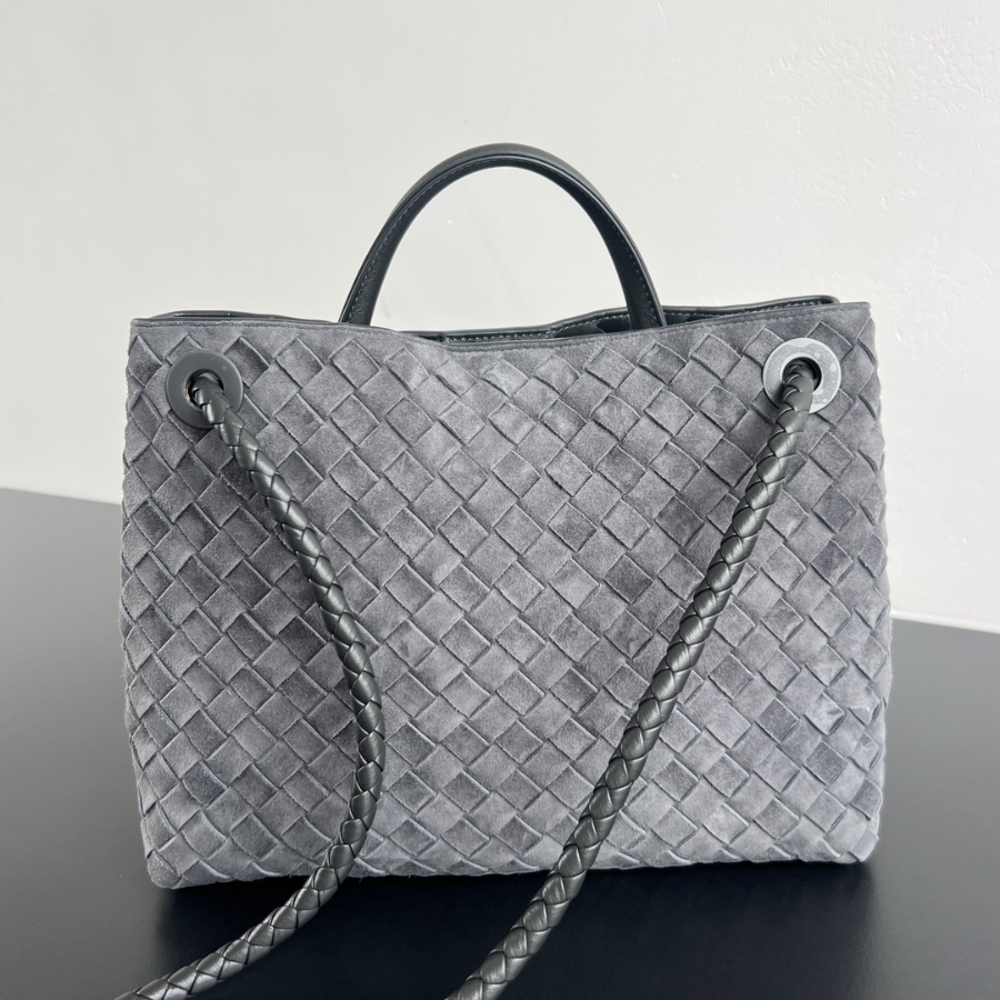 보테가베네타 안디아모미디엄토트백3.jpg