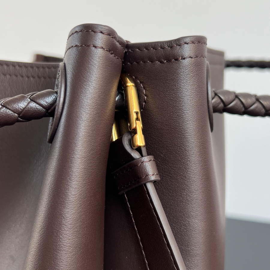 보테가베네타 안디아모버킷백7.jpg