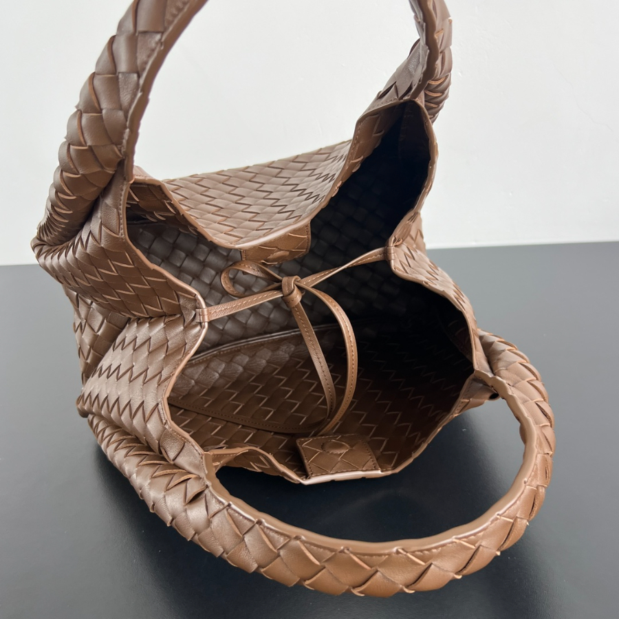 보테가베네타 캄파나백미디엄5.jpg