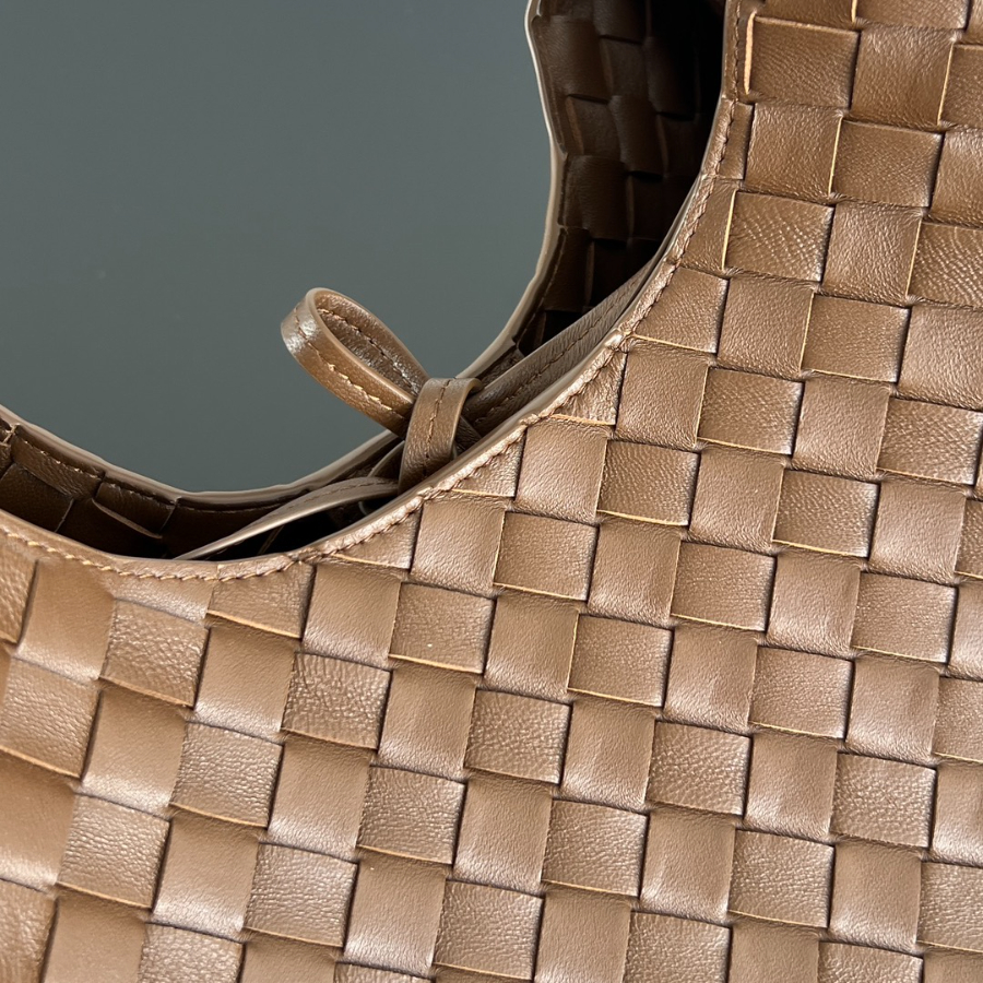 보테가베네타 캄파나백미디엄6.jpg