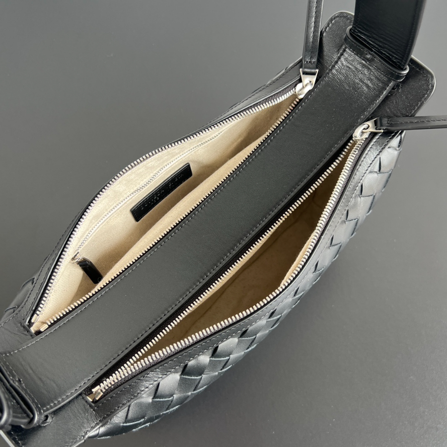 보테가베네타 트라이베카숄더백6.jpg