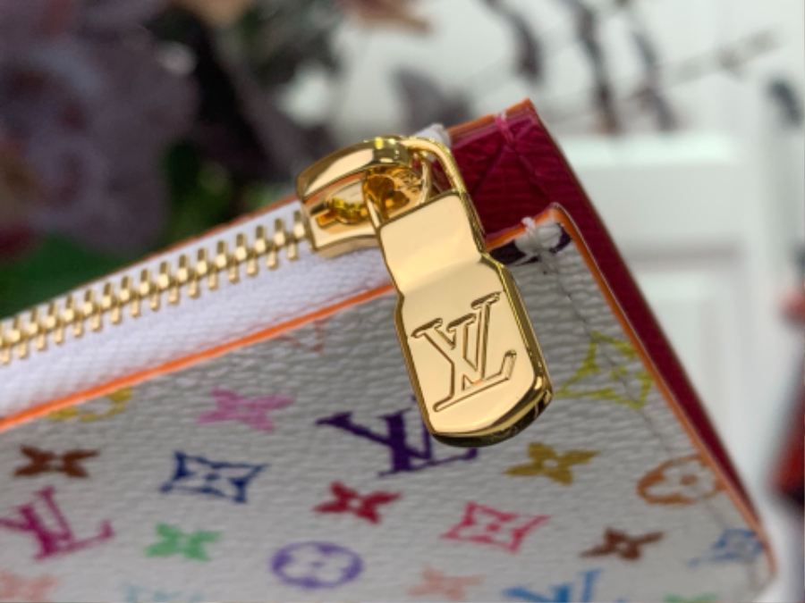 루이비통 LV x TM 로미 카드 홀더 화이트 M27706 80.812cm6.jpg