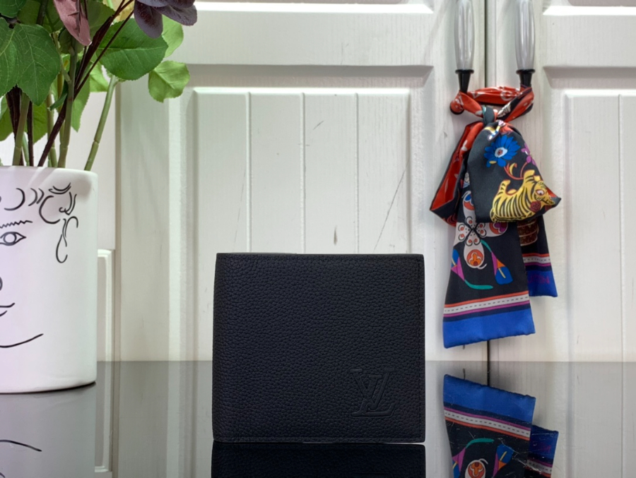 루이비통 마르코 월릿 10.510.52cm M25944 블랙1.jpg