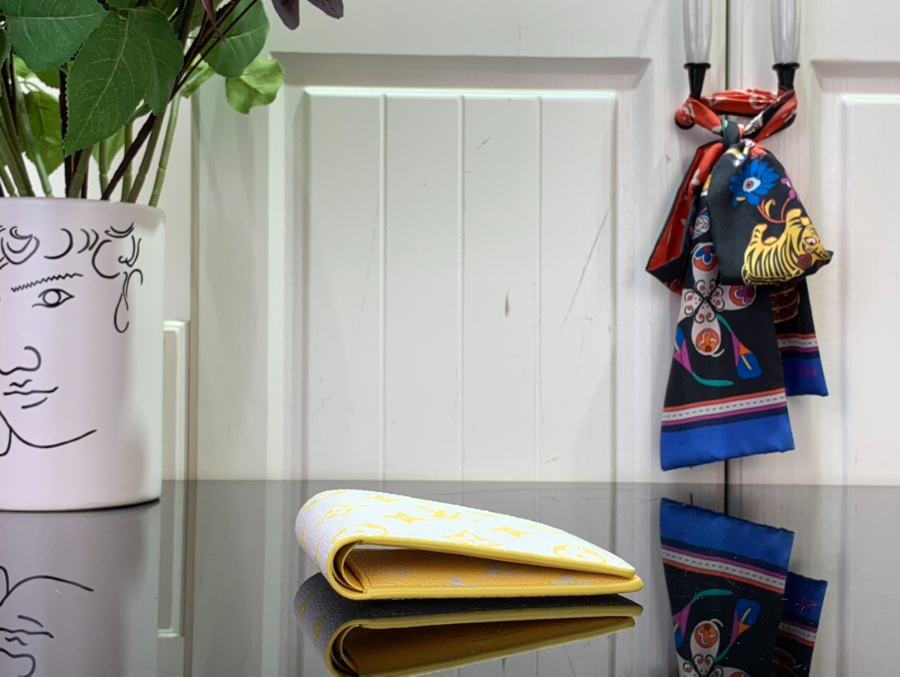 루이비통 멀티플 월릿 M14694 11.591.5cm 라이트 그레이6.jpg