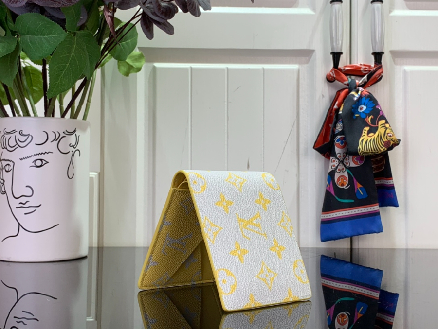 루이비통 멀티플 월릿 M14694 11.591.5cm 라이트 그레이4.jpg