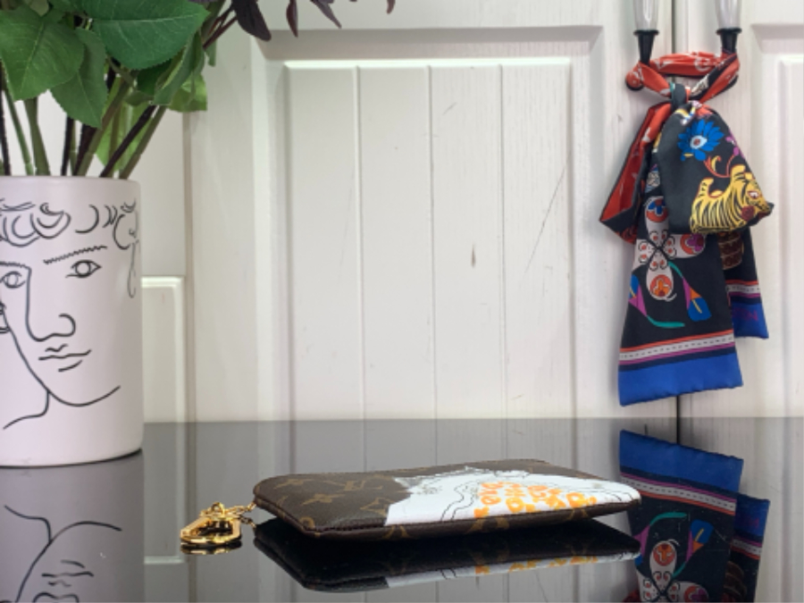 루이비통 파우치 키링 지갑 고양이 M13559 9115cm5.jpg