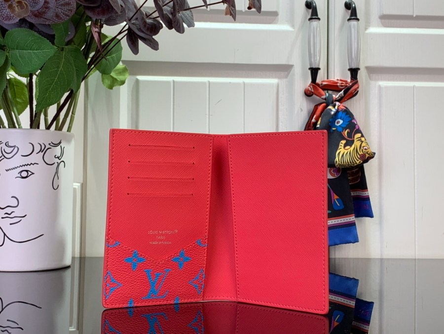 루이비통 패스포트 커버 M14770 10142.5cm 블루3.jpg