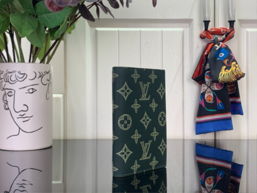 루이비통 패스포트 커버 여권지갑 흑녹색 M27147 10142.5cm4.jpg