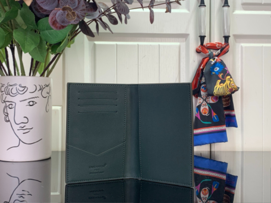 루이비통 패스포트 커버 여권지갑 흑녹색 M27147 10142.5cm3.jpg