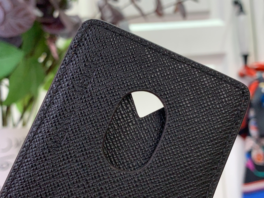 루이비통 포르트-카르트 마그넷 맥세이프 카드지갑 M25654 9.50.56.5cm6.jpg