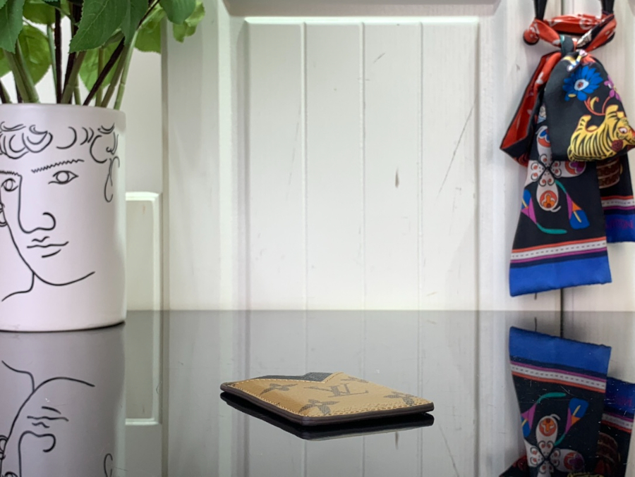 루이비통 포르트-카르트 마그넷 맥세이프 카드지갑 M25654 9.50.56.5cm4.jpg