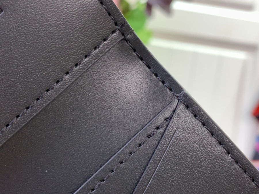 루이비통 포켓 오거나이저 8111cm M25951 블랙7.jpg