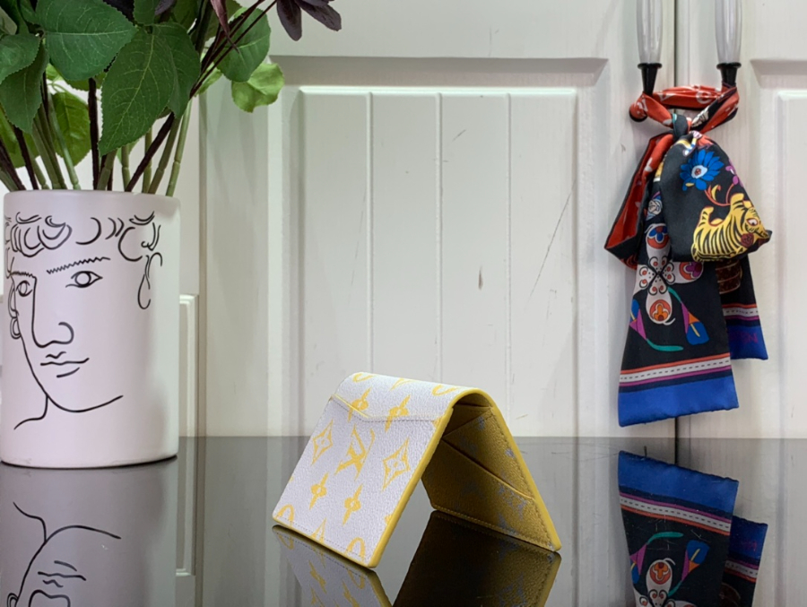 루이비통 포켓 오거나이저 M14769 7.511.11cm 라이트 그레이5.jpg