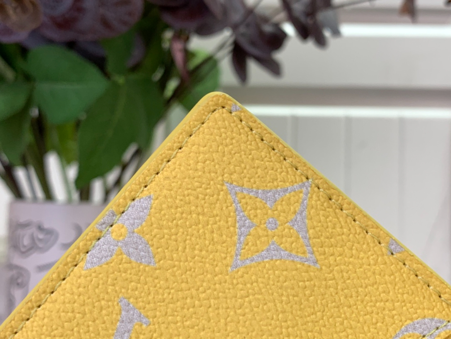 루이비통 포켓 오거나이저 M14769 7.511.11cm 라이트 그레이8.jpg