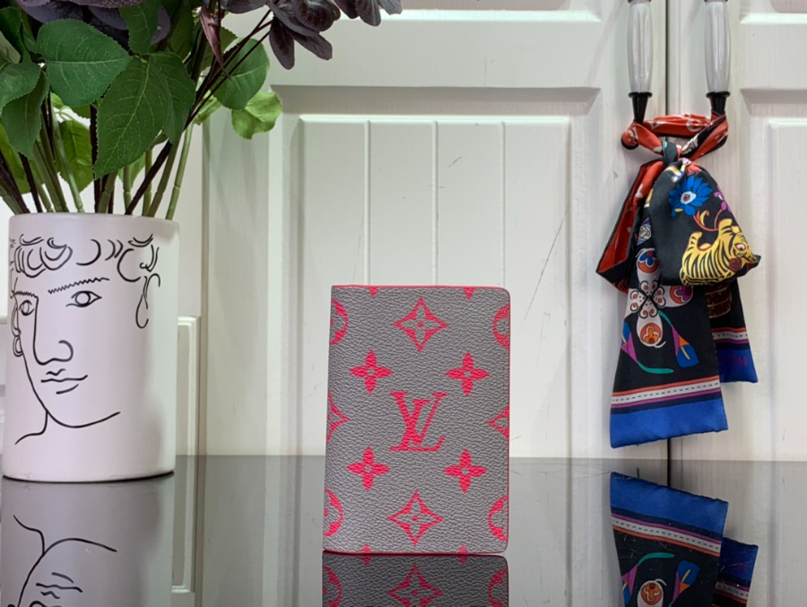 루이비통 포켓 오거나이저 M15027 7.511.11cm 그레이1.jpg