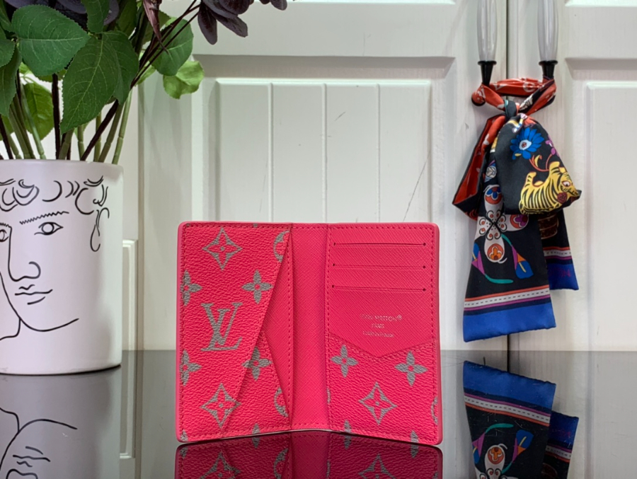 루이비통 포켓 오거나이저 M15027 7.511.11cm 그레이3.jpg