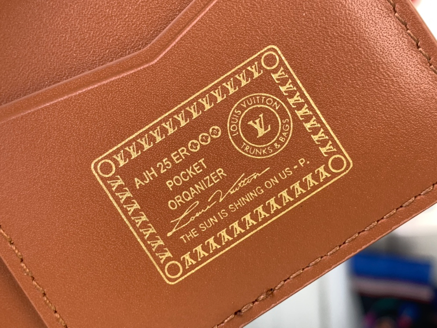 루이비통 포켓 오거나이저 카드지갑 M61696 M26080 17.511cm 네이비9.jpg