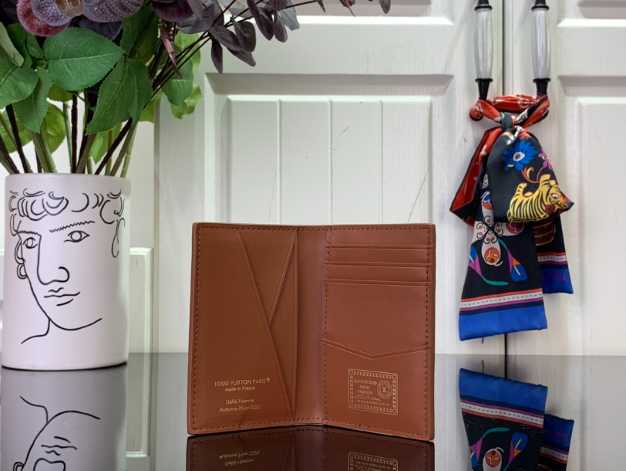 루이비통 포켓 오거나이저 카드지갑 M61696 M26080 17.511cm 블랙3.jpg