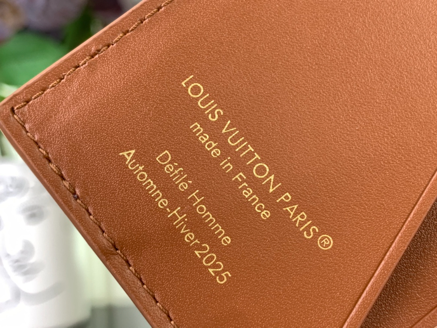 루이비통 포켓 오거나이저 카드지갑 M61696 M26080 17.511cm 옐로우8.jpg