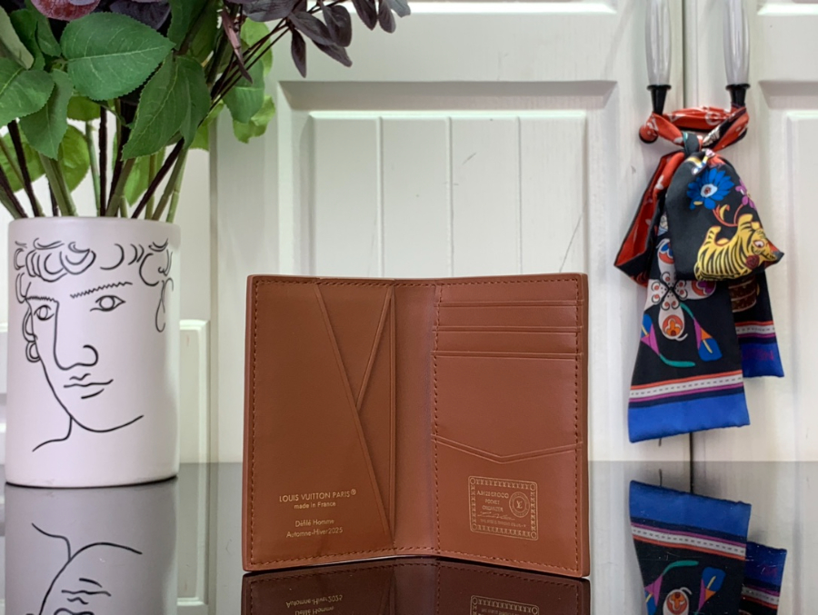 루이비통 포켓 오거나이저 카드지갑 M61696 M26080 17.511cm 퍼플3.jpg