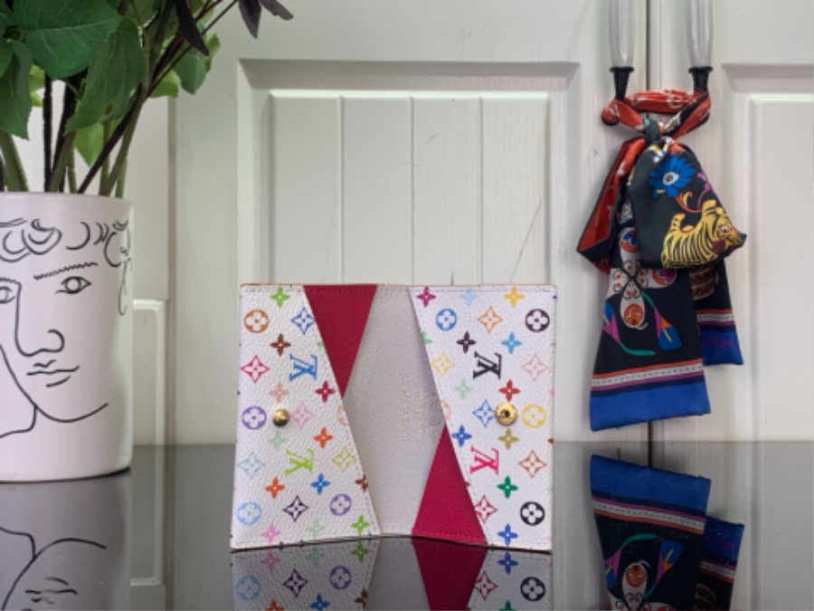 루이비통LV x TM 슬림 카드 홀더 화이트 M27495 10.67.31cm3.jpg