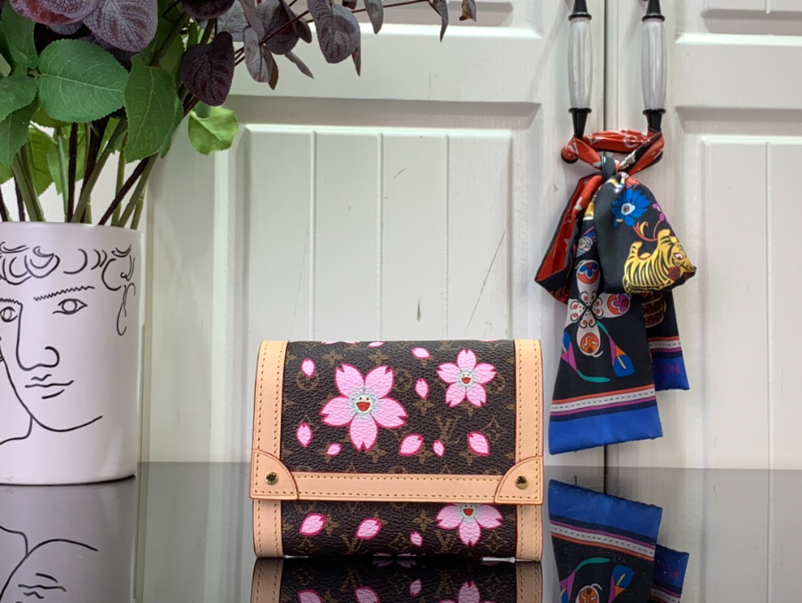 루이비통 LV x TM 빅토린 월릿 M13427 129.52.5cm1.jpg