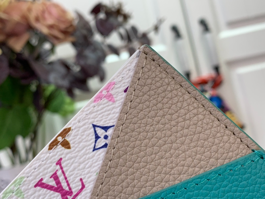 루이비통 LV x TM 크리스크로스 카드지갑 M14090 1070.3cm 스카이 블루6.jpg